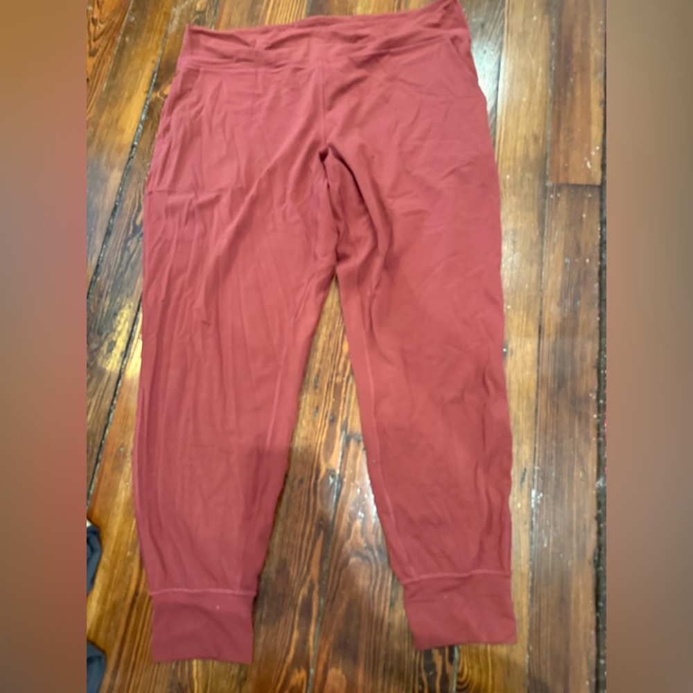Lululemon Women’s Align Jogger Pants - size 18